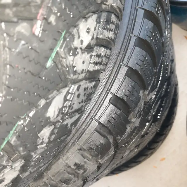 205/60/16 Winter tires with alloy rims in Tires & Rims in City of Toronto - Image 4