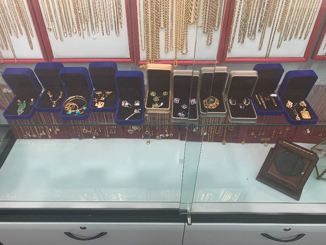 Elegant Gold Jewelry For Sale At Rex&Co in Jewellery & Watches in Leamington