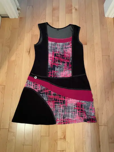 Lot de robes  et jupes  Rien ne se perd, tout se crée , View more