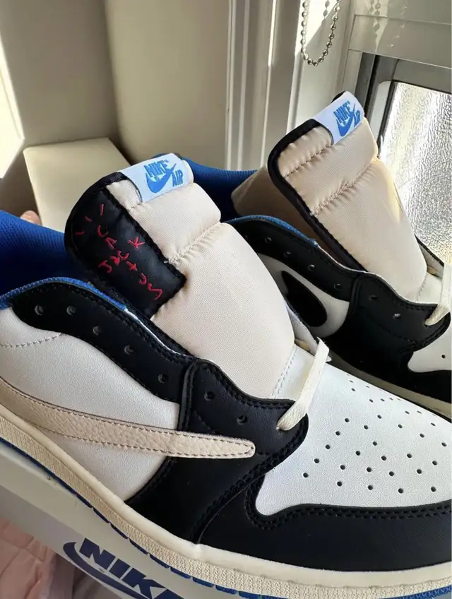 Jordan 1 Retro Low SP Fragment x Travis Scott in Men's Shoes in City of Toronto - Image 8