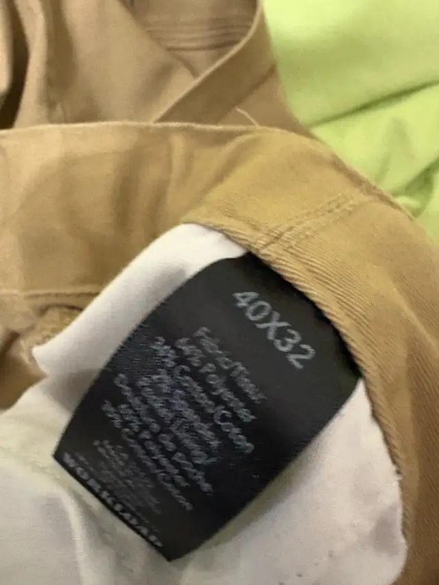 Men’s 40x32 workload pants for sale in awesome condition62863729841410123