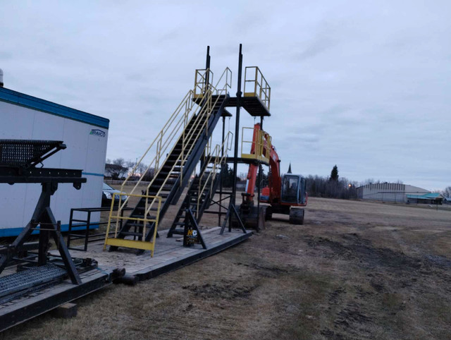 Elevated work platform  in Ladders & Scaffolding in Edmonton