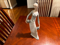 Lady with 2 Jars Decorative Statue (Handmade)