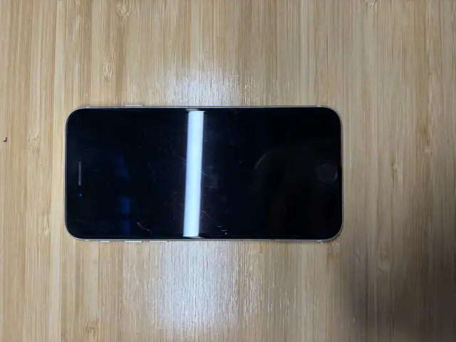 iPhone SE dernière génération | Cell Phones | Longueuil / South Shore ...