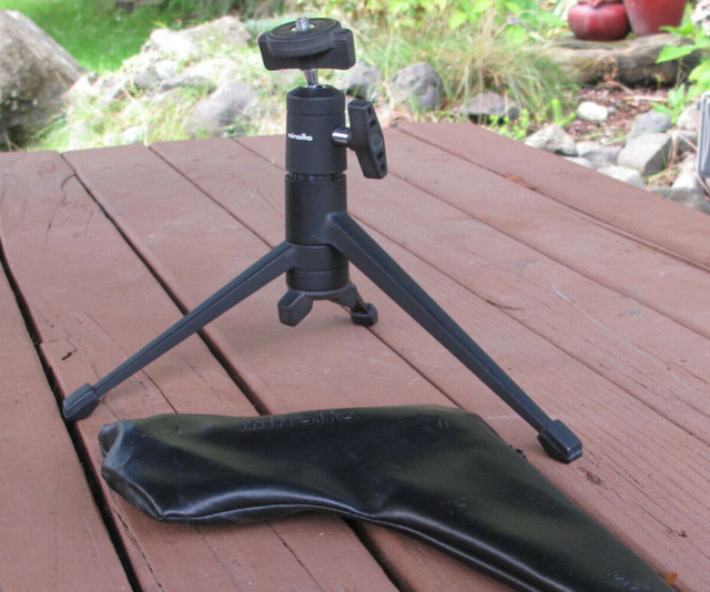 Table top tripod in Cameras & Camcorders in Peterborough