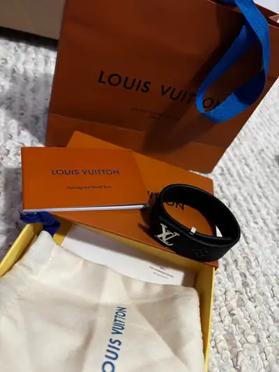 Lv slim for sale with all packaging never used