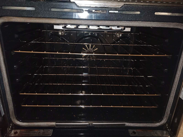 Used Kitchen Aid stove  in Stoves, Ovens & Ranges in Markham / York Region - Image 3