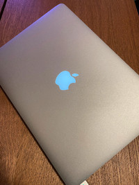 MacBook Air 13.3", mid 2012