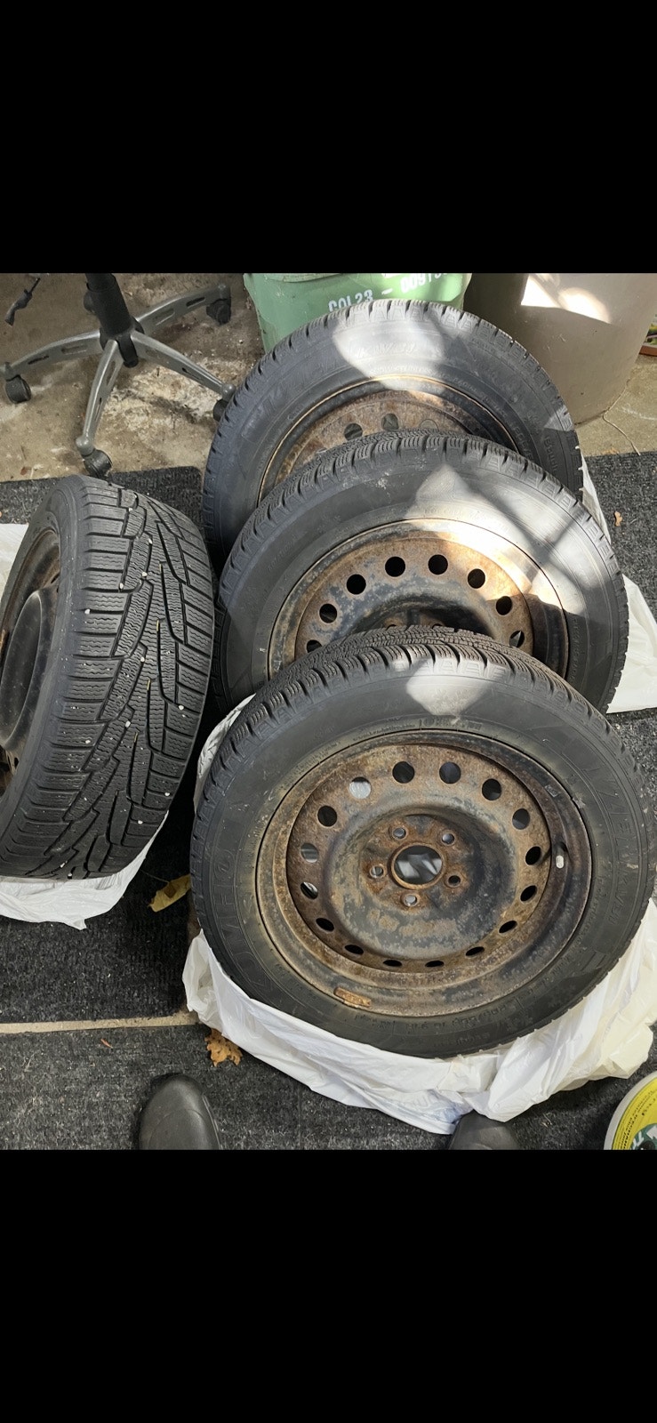 Kuhmo Tires on rims 5 bolt pattern off Kia forte Tires Rims