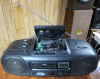 SONY CFD-10 BOOMBOX RADIO RECEIVER CD PLAYER 1993
