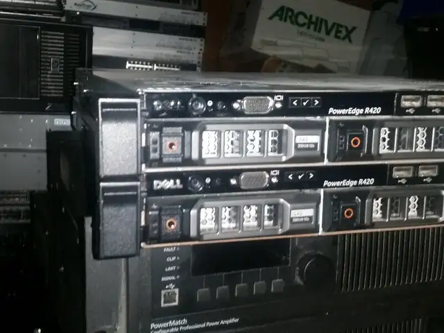 dell poweredge r420 2x quadcore 32 gig 2x 300g windows server 08 in Other in City of Montréal - Image 6