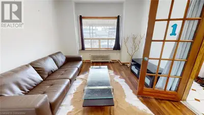 4 Bed & 2 bath house on 2 levels available for rent. Open to short term rental. Its unfurnished. The...