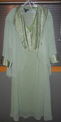 Dana Kay Size 24 Women's Emerald Color Dress