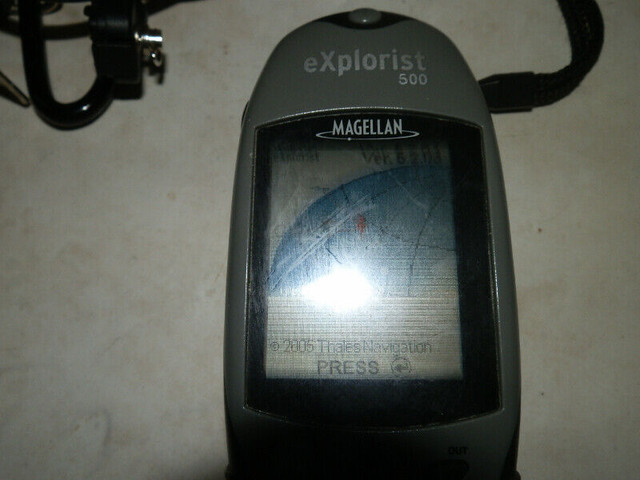 Magellan eXplorist 500 Water Resistant Hiking GPS in Fishing, Camping & Outdoors in City of Halifax - Image 2