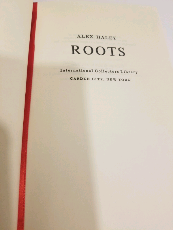 Roots - Alex Haley - Hardcover Collector's edition in Fiction in Oakville / Halton Region - Image 4