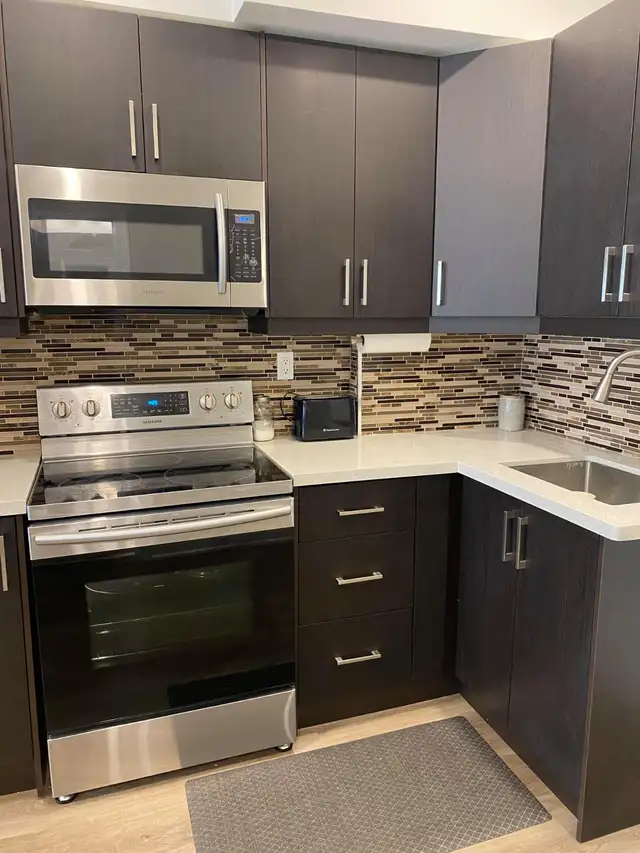 Studio Walk-Out Apartment Ground Level Markham For RENT in Long Term Rentals in Markham / York Region - Image 7