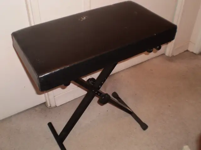 Piano Keyboards, Bench, Sustain Pedal in Pianos & Keyboards in City of Toronto - Image 9