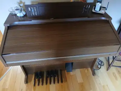 Electone Electronic Organ, View more