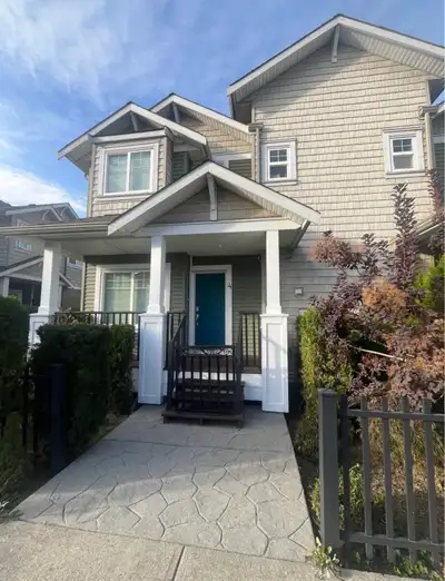 Townhouse for Rent in Clayton Heights – 3 Bed, 3.5 Bath – $2850/month Address: Near 193 St & 72 Ave,...