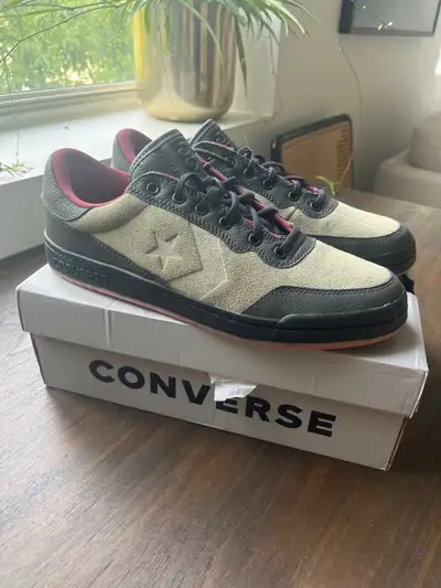 Converse Mens 12 BRAND NEW, View more
