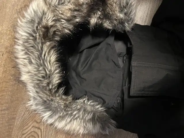 northface McMurdo winter parka men’s size large in Men's in Calgary - Image 6