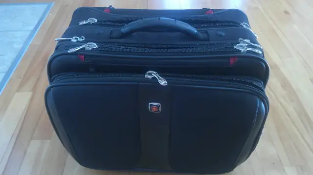 valise ordinateur swiss gear de voyage in Other in West Island - Image 2