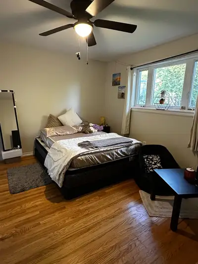 Room for Rent for Girl on sharing