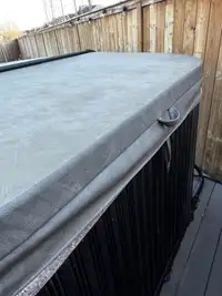 Hottub cover & stand 