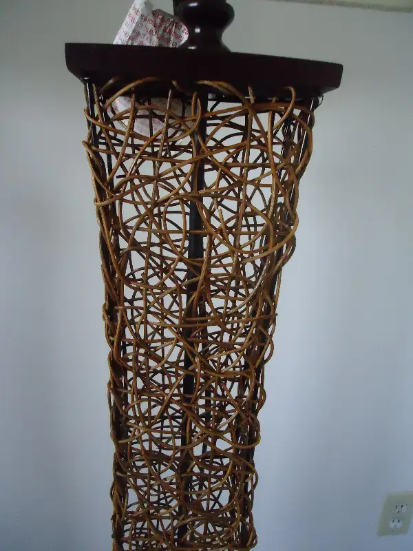 2 tall FLooR lamps swirl twigs  59" high in Indoor Lighting & Fans in Mississauga / Peel Region - Image 10