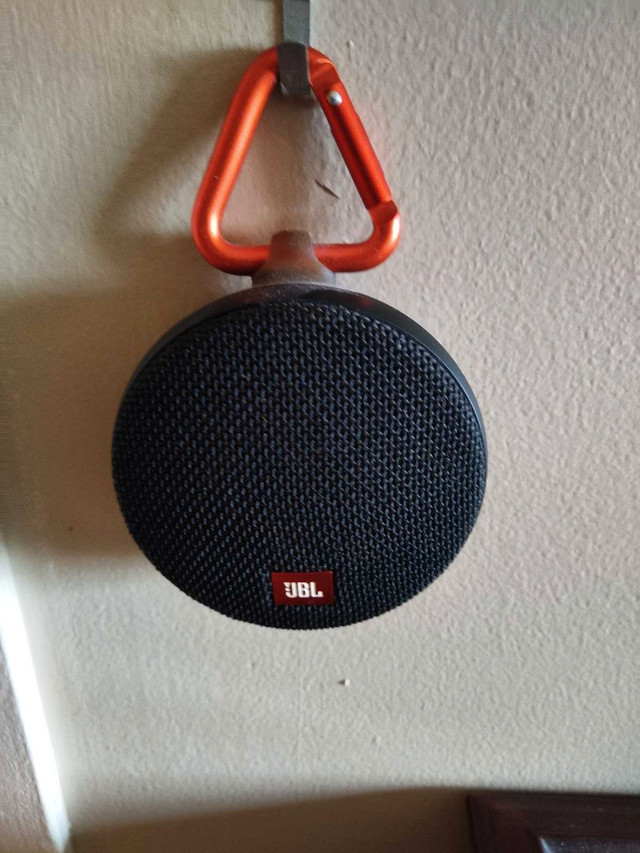 JBL enceinte acoustique portable Bluetooth  dans Haut-parleurs  à Ville de Montréal