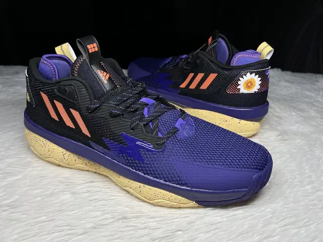 Dame 8 “BHM” basketball shoes in Men's Shoes in Brantford - Image 2