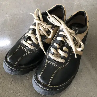 Born Orthopedic leather size 6 to 6.5, View more
