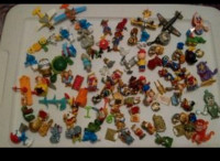 Old vintage kinder suprise toys/collectibles plastic ones smurfs