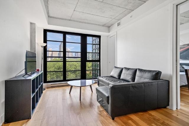 3 1/2 meublé et tout inclus avec vue panoramique à Griffintown 4