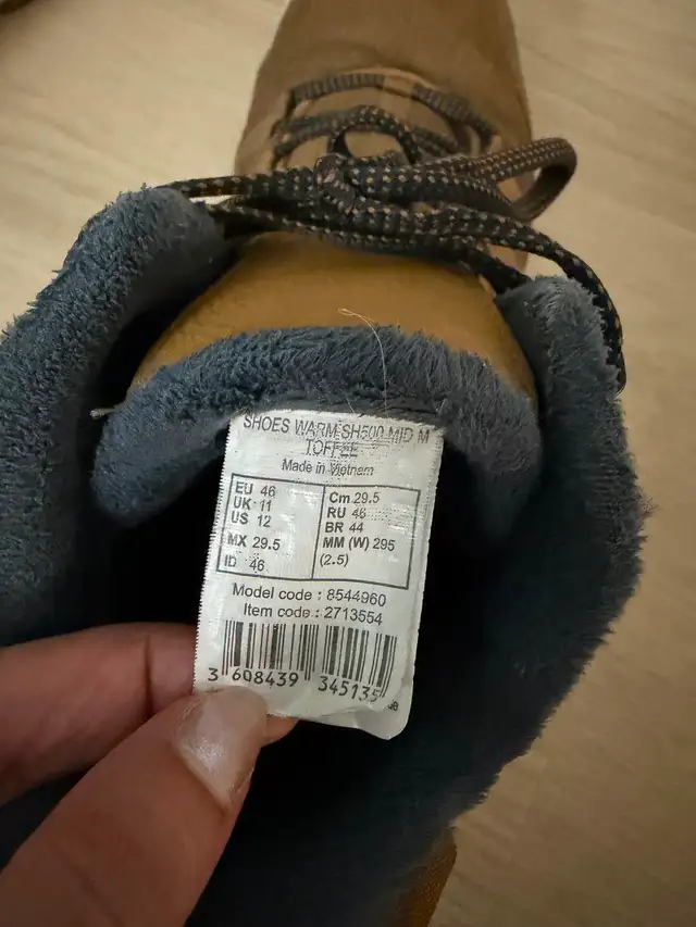 Quechua Waterproof men’s Winter Boots in Men's Shoes in Mississauga / Peel Region - Image 5