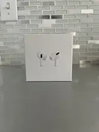 Airpods pro with Magsafe charging case