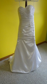 Wedding Dress Size 4 / 6