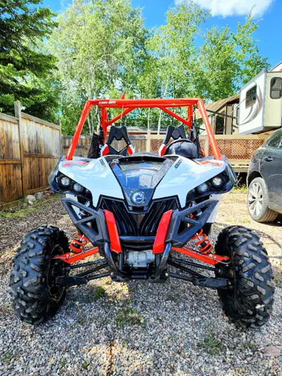 2015 Can-AM Maverick side-x-side. Very low KM – 473. Unit is in pristine condition and has been very...