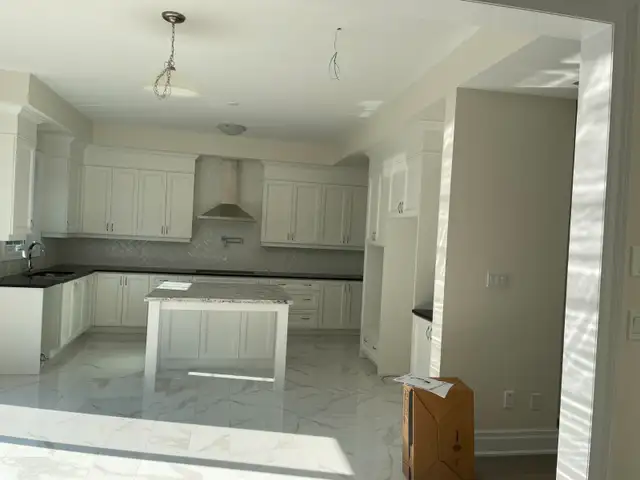 4200 S F, only 3-year-old, very good condition from Feb 1 in Long Term Rentals in Markham / York Region - Image 11