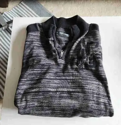 Xl sweater from smoke free home pet free. $8