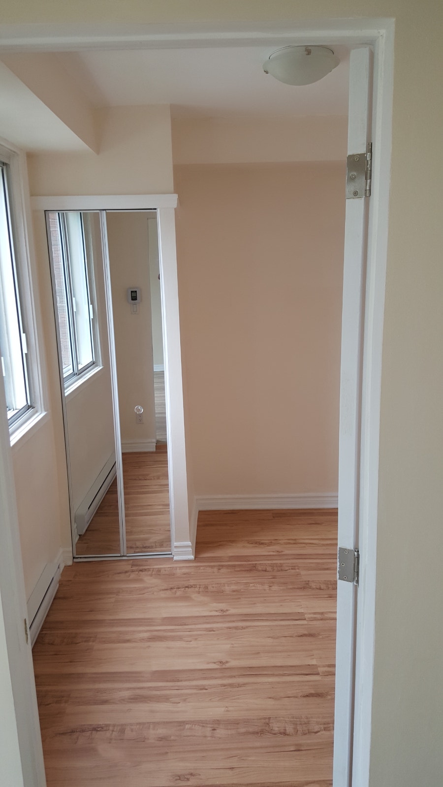 5 1/2 & 4 1/2 for rent — photo 2