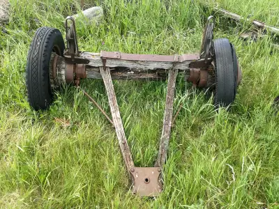 ⭕✅ Pickup location - Pipestone Alberta ✅⭕ Antique vintage wagon wood axle and wheels Please call, no...