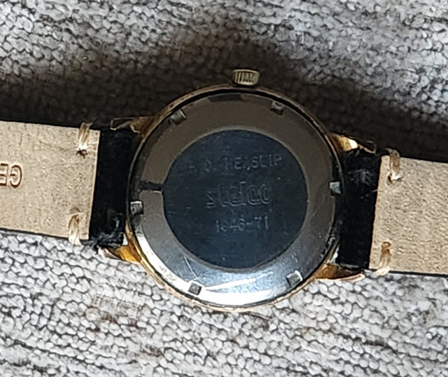 Vintage  1970s  Rose Gold 'Eterna-matic 1000' Swiss Watch in Jewellery & Watches in Ottawa - Image 2