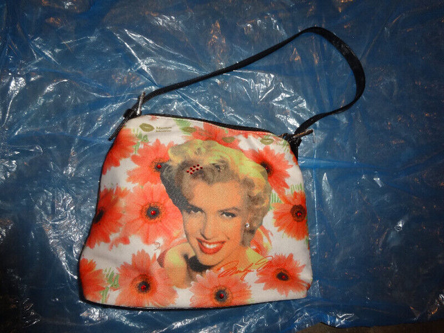 Purse Collection  Marilyn Monroe /others vintage look 7 in Women's - Bags & Wallets in Kelowna - Image 4