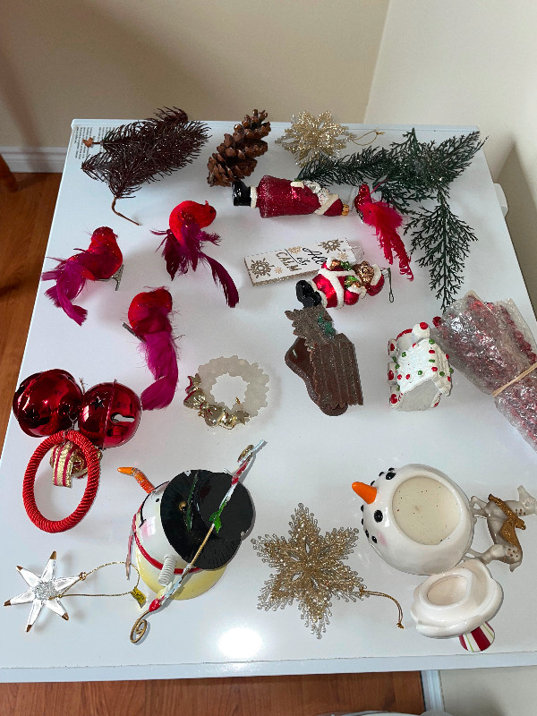 Large lot of different Christmas ornaments $10 for the lot in Holiday, Event & Seasonal in Bedford - Image 2
