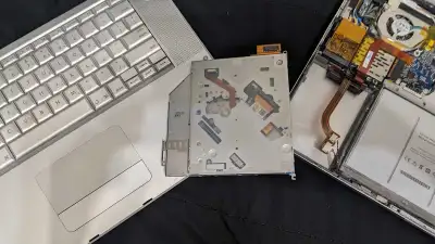 Macbook pro for parts 2009, View more