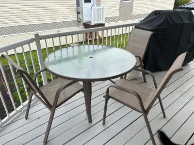 Ensemble de bistro extérieur avec table en verre, View more