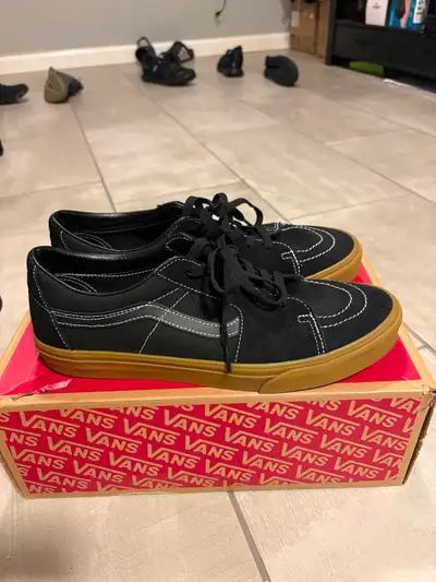Vans Classic Low Tops (12 ) black new in box, View more