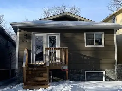 Step into a freshly renovated apartment that combines modern comfort with everyday convenience. Brig...