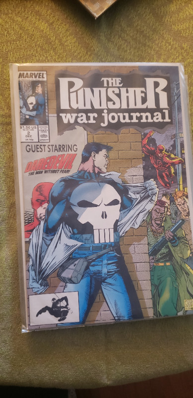 Punisher war journal comics in Comics & Graphic Novels in Barrie - Image 2